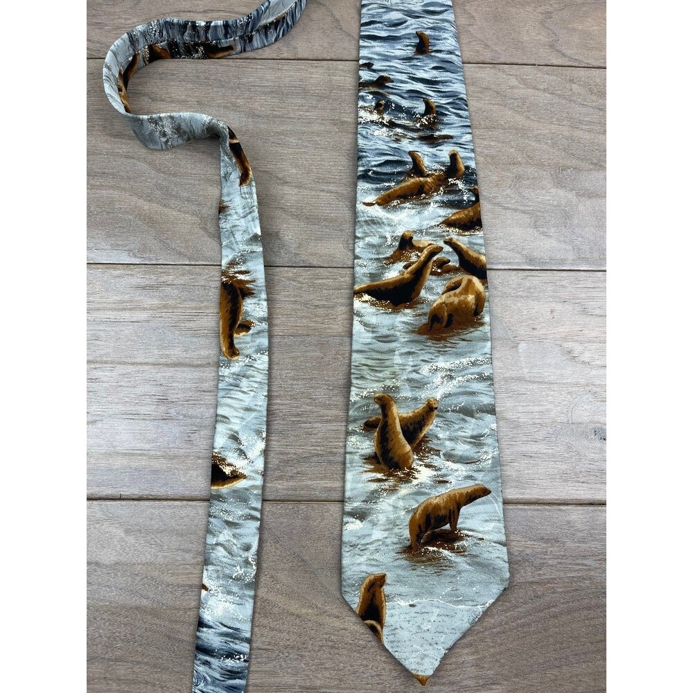 Wembley Men's Tie Gray Brown Seal Pattern Skinny Silk